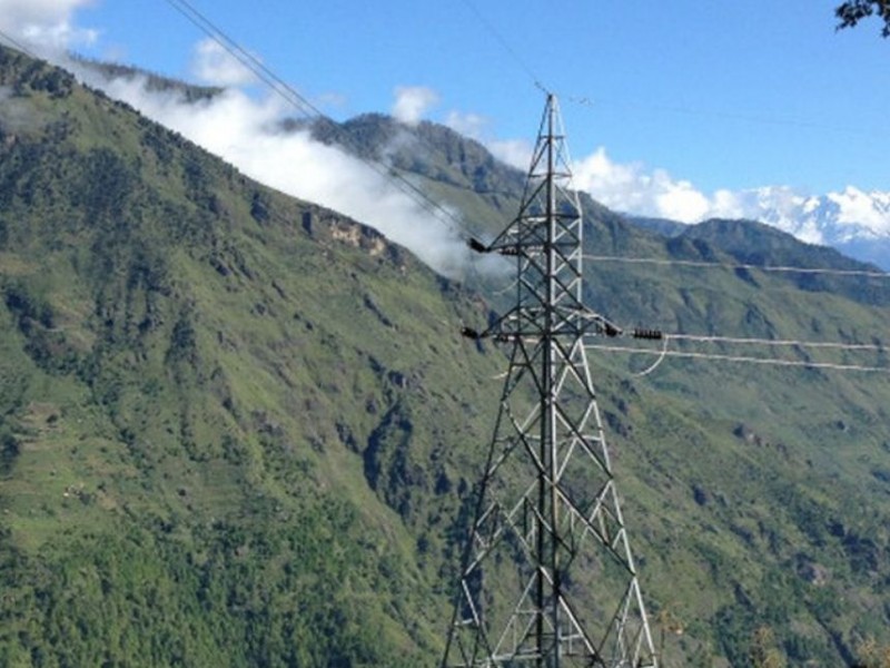 कोहलपुर–सुर्खेत १३२ केभीप्रसारण लाइनमा स्थानीयवासीको अवरोध